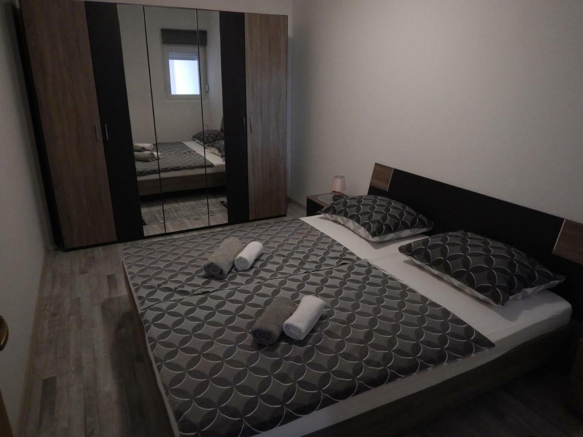 Apartman Ivankovic*** Pula Dış mekan fotoğraf
